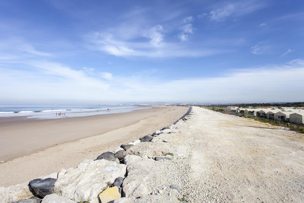 Lisbon Waves Surf Lodge Almada Kültér fotó
